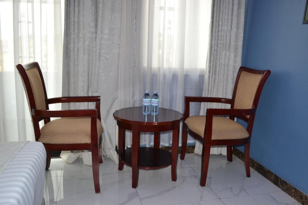 Gns Hotel Kampala Exterior foto